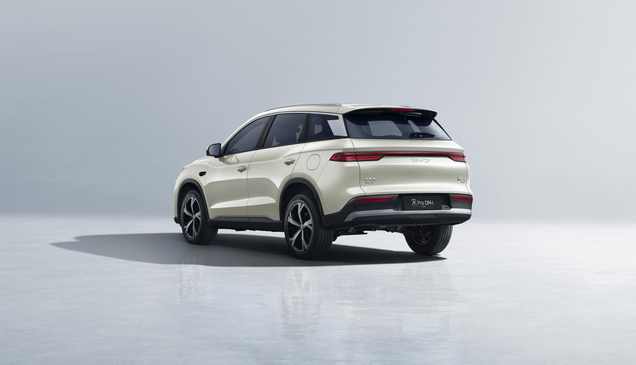 宋PRO车尾45度70455_fn