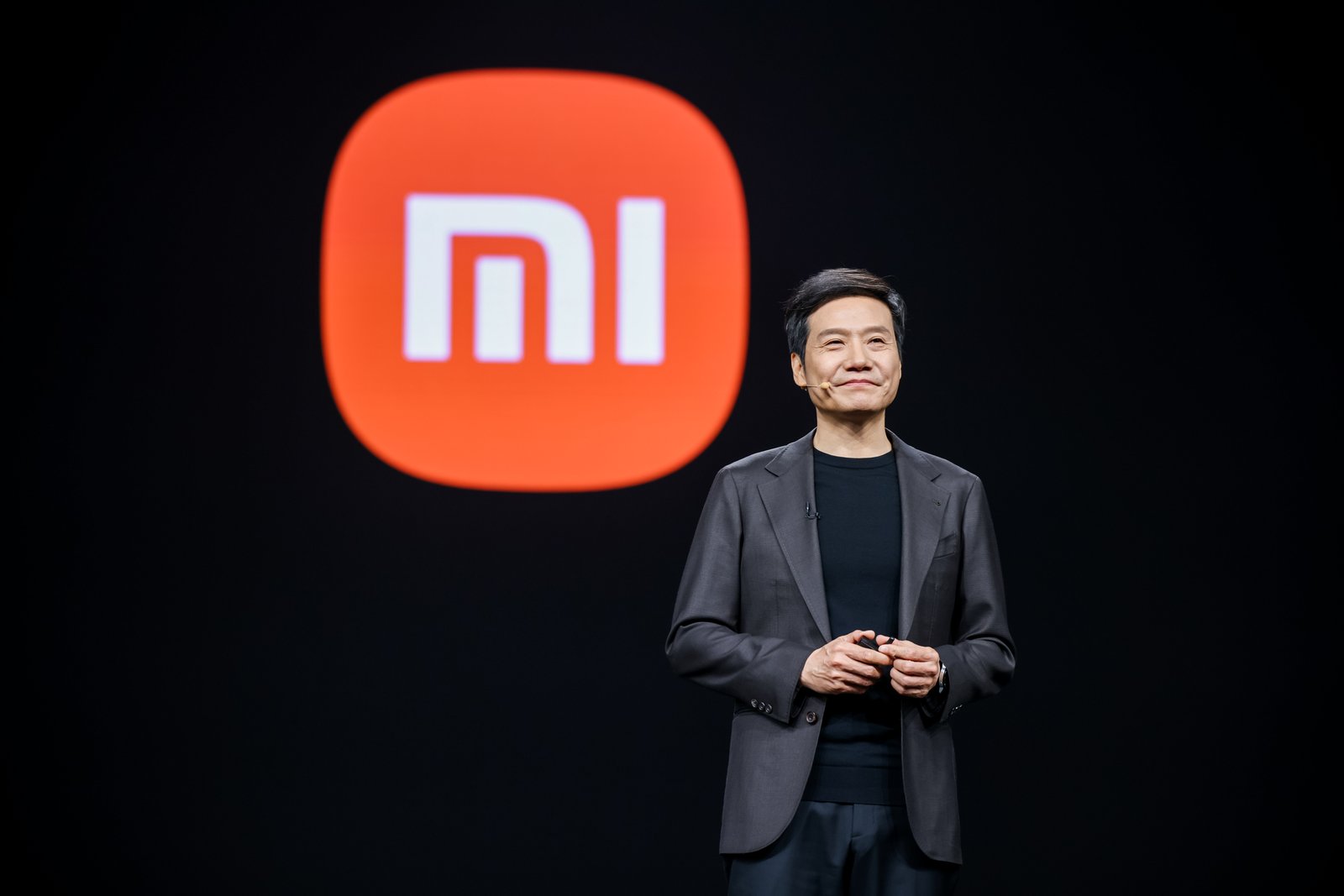 小米五年高端化交作业：小米15 Ultra、SU7 Ultra向超高端进发！